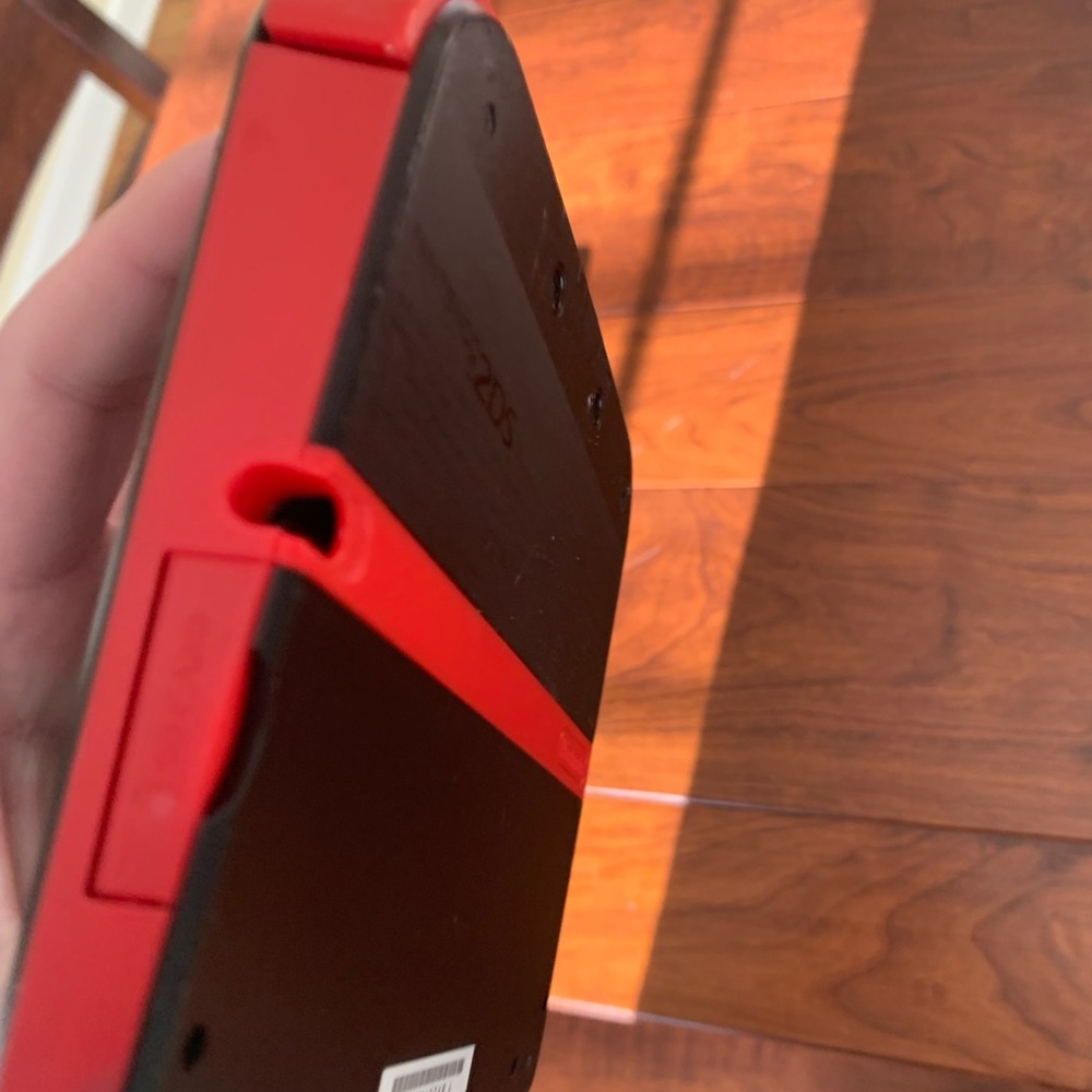 Nintendo 2ds - Picture 2 of 4